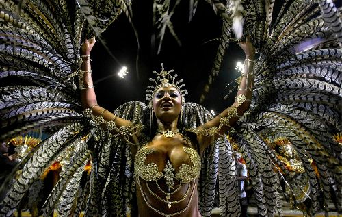 Photo by Mauricio Lima c01 18061883 Carnival 2009
