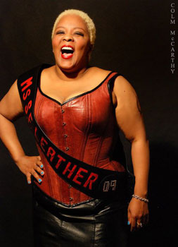 Mollena Williams (www.mollena.com) Photo by Colm McCarthy mollenawilliams LSM presents: Taboo Play, and Working Through Extremes with Mollena Williams